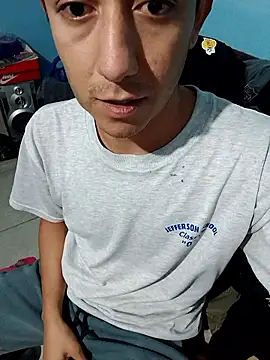 Hxzelmxnix online show from January 6, 7:50 pm