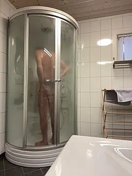 Snapshot of Pierre4tjyxx chatting on February 28, 6:14 am Pierre4tjyxx online show from February 28, 6:14 am