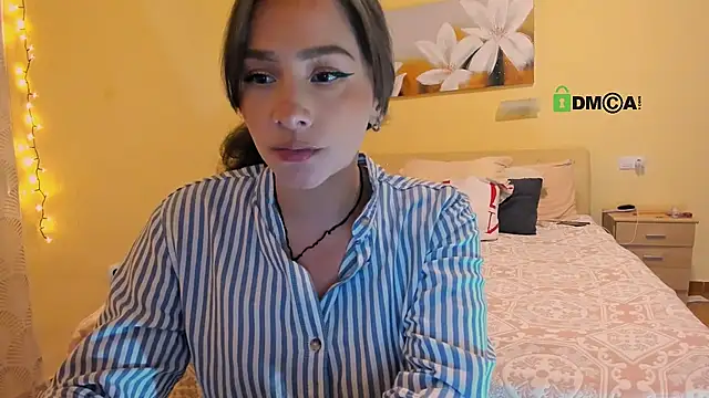 juliiaroberts online show from March 15, 3:01 am