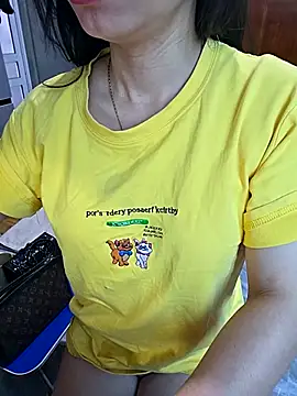 moon baby99 online show from April 13, 2:28 am