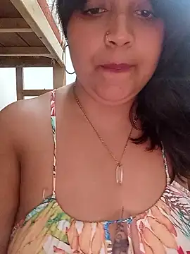 Snapshot of dulce_marrr chatting on January 13, 10:15 pm dulce marrr online show from January 13, 10:15 pm