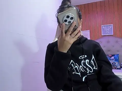 chiquita lover  online show from February 3, 6:57 pm