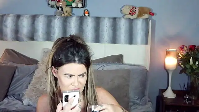 ScottishIvy online show from February 6, 7:39 pm