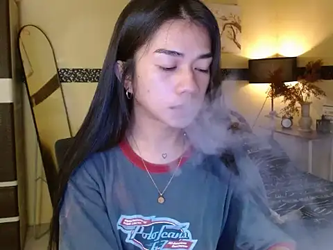 Snapshot of EnviousMaddie chatting on February 11, 3:06 pm EnviousMaddie online show from February 11, 3:06 pm