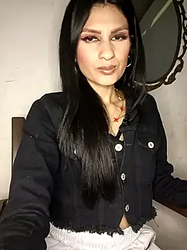 Snapshot of Zohara_Lpe23o chatting on February 21, 4:35 am Zohara Lpe23o online show from February 21, 4:35 am