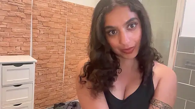 fayfay21xh online show from May 1, 7:51 pm