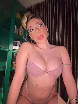 Ginevrafedez online show from March 12, 1:56 am