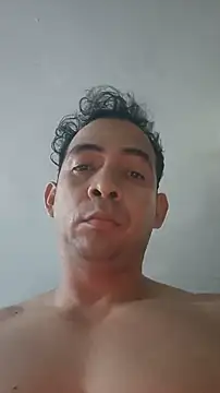 Snapshot of paladito01 chatting on July 10, 1:43 am paladito01 online show from July 10, 1:43 am