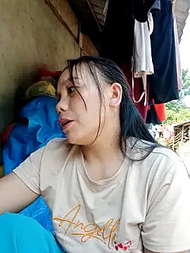 vanvan005 online show from May 15, 11:56 pm