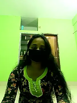 Snapshot of nova-2 chatting on January 17, 2:11 pm nova-2 online show from January 17, 2:11 pm