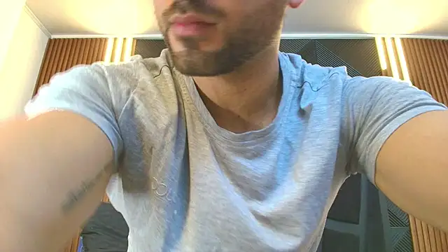 Snapshot of lorenzo_walker_1 chatting on February 14, 5:32 pm lorenzo walker 1 online show from February 14, 5:32 pm