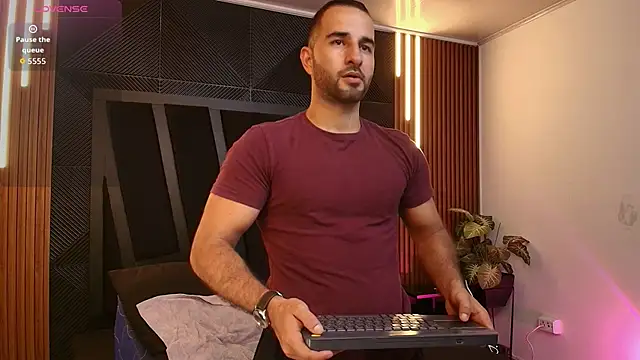 Snapshot of lorenzo_walker_1 chatting on February 20, 6:19 pm lorenzo walker 1 online show from February 20, 6:19 pm