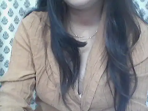 Snapshot of _Daisy chatting on April 10, 7:07 pm Daisy online show from April 10, 7:07 pm