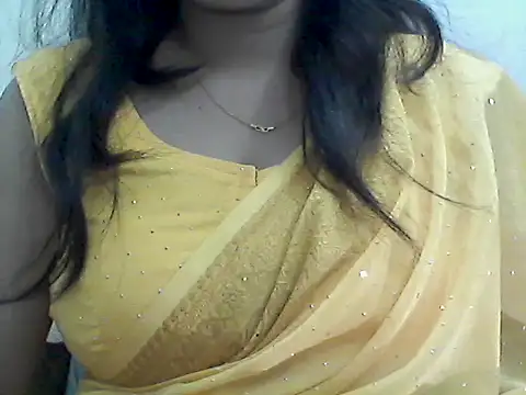 Snapshot of _Daisy chatting on May 6, 1:05 pm Daisy online show from May 6, 1:05 pm
