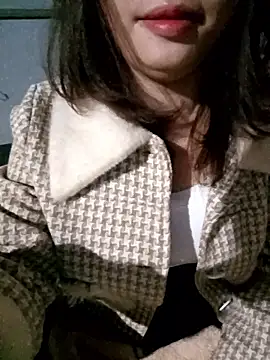 Snapshot of Happy_sweet1 chatting on January 8, 9:50 pm Happy sweet1 online show from January 8, 9:50 pm