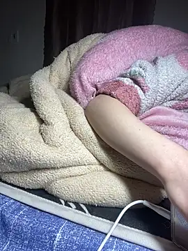 Snapshot of lealia699 chatting on January 5, 7:39 pm lealia699 online show from January 5, 7:39 pm