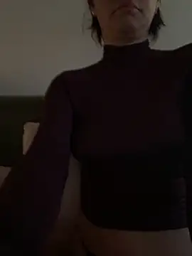 Snapshot of Bluedreams999 chatting on January 6, 3:27 pm Bluedreams999 online show from January 6, 3:27 pm