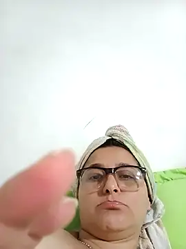 natalliecoopers online show from March 12, 12:50 am