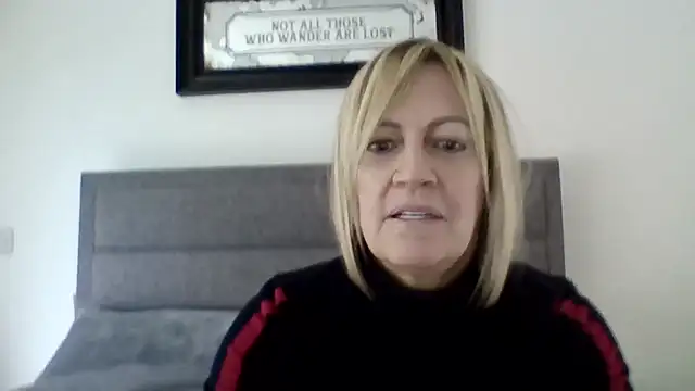 Milfshake227 online show from March 9, 4:22 pm