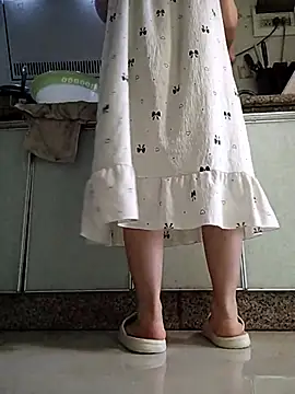 Xiaoyue001 online show from January 16, 6:06 am