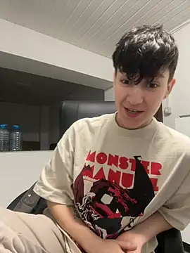 ravenryx online show from February 11, 3:50 pm