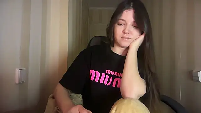 Victoriadaily online show from January 9, 10:55 pm