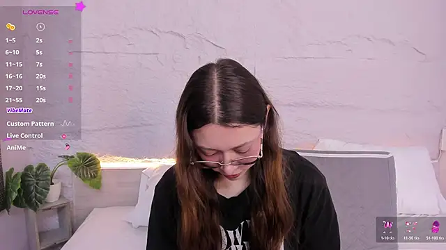 lanna 18  online show from March 5, 11:39 am