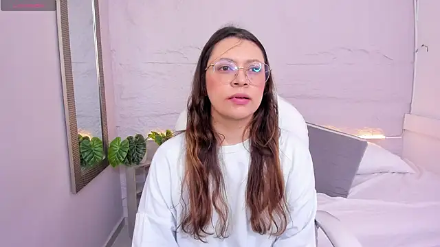 lanna 18  online show from July 8, 11:58 am