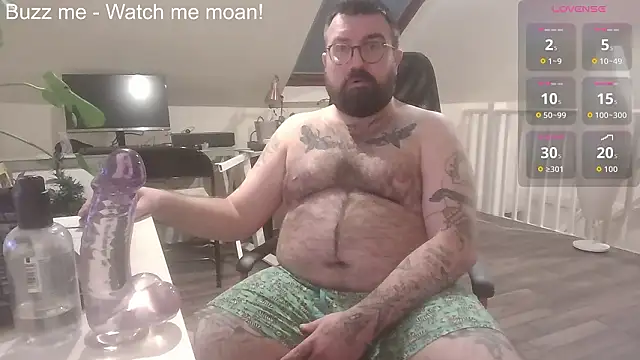 Snapshot of chriscubxxx chatting on January 16, 9:41 pm chriscubxxx online show from January 16, 9:41 pm
