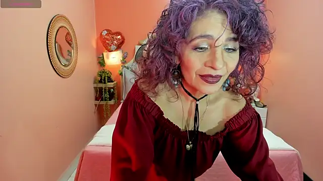 Dalila Najjar  online show from July 17, 2:45 pm