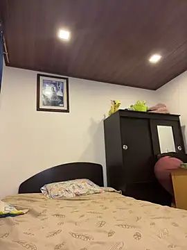 Eve Ritz online show from April 19, 3:39 am