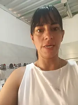 Snapshot of ilairahot chatting on February 4, 5:08 pm ilairahot online show from February 4, 5:08 pm