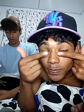 Snapshot of Wild_and_Sweets chatting on February 11, 7:52 pm Wild and Sweets online show from February 11, 7:52 pm