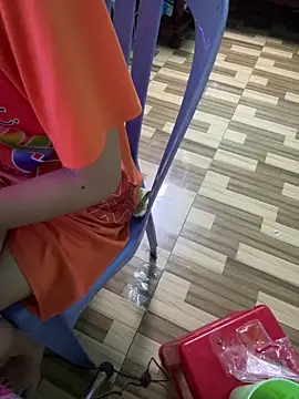 Snapshot of KemmDau chatting on February 3, 8:14 pm KemmDau online show from February 3, 8:14 pm