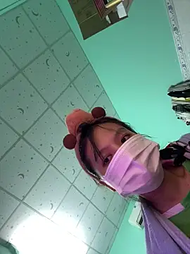 Snapshot of KemmDau chatting on March 22, 8:56 pm KemmDau online show from March 22, 8:56 pm