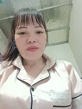 Snapshot of Sana-vn chatting on June 22, 4:31 am Sana-vn online show from June 22, 4:31 am