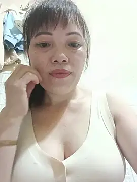 Snapshot of Sana-vn chatting on June 25, 5:17 pm Sana-vn online show from June 25, 5:17 pm