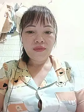 Snapshot of Sana-vn chatting on June 30, 5:03 pm Sana-vn online show from June 30, 5:03 pm