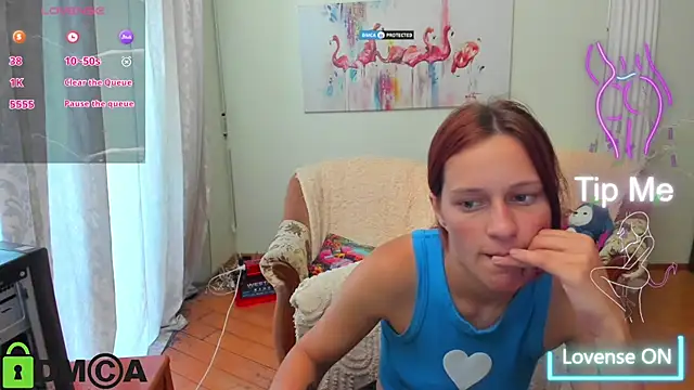Snapshot of Lily_Viola chatting on June 30, 7:42 am Lily Viola online show from June 30, 7:42 am