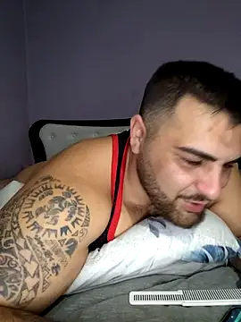 Snapshot of Attila98 chatting on February 4, 8:36 pm Attila98 online show from February 4, 8:36 pm