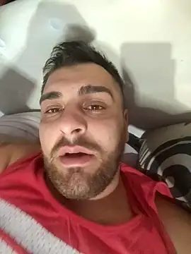 Snapshot of Attila98 chatting on February 6, 9:01 am Attila98 online show from February 6, 9:01 am