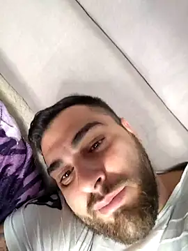 Snapshot of Attila98 chatting on February 25, 9:13 pm Attila98 online show from February 25, 9:13 pm