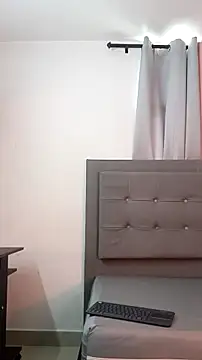 saray reesee online show from February 26, 4:28 pm