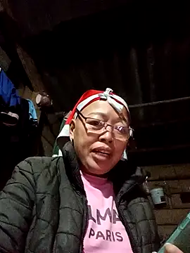 Snapshot of Agnes-baby chatting on February 1, 11:31 am Agnes-baby online show from February 1, 11:31 am