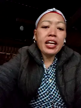 Snapshot of Agnes-baby chatting on February 3, 2:53 am Agnes-baby online show from February 3, 2:53 am