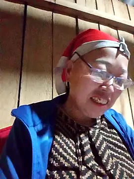 Snapshot of Agnes-baby chatting on February 5, 11:31 pm Agnes-baby online show from February 5, 11:31 pm