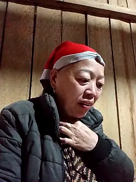 Snapshot of Agnes-baby chatting on February 7, 12:14 am Agnes-baby online show from February 7, 12:14 am