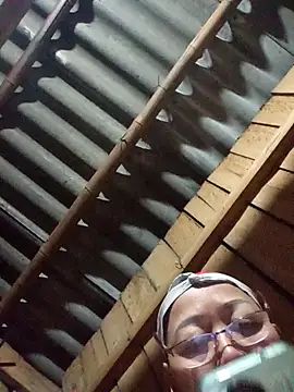 Snapshot of Agnes-baby chatting on February 8, 12:30 pm Agnes-baby online show from February 8, 12:30 pm