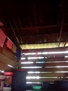 Snapshot of Agnes-baby chatting on February 12, 1:33 am Agnes-baby online show from February 12, 1:33 am