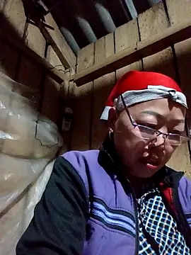 Snapshot of Agnes-baby chatting on February 21, 10:44 pm Agnes-baby online show from February 21, 10:44 pm